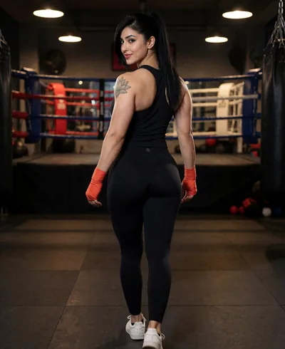 Jasleen, photo